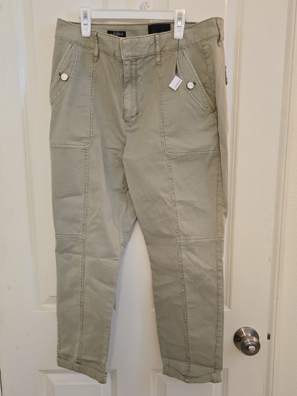 White House Black Market Slim Ankle Pants in Olive Green New With Tags